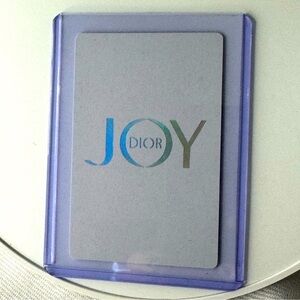 DIOR COLLECTORS CARD Queen of Hearts! BRAND NEW IN HARD PLASTIC COVER